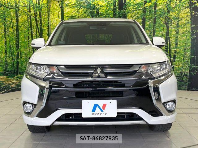 Mitsubishi OUTLANDER PHEV 2015-10 7359253-13