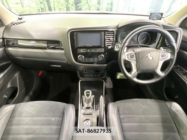Mitsubishi OUTLANDER PHEV 2015-10 7359253-1