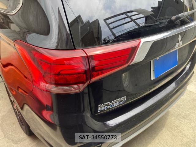 Mitsubishi OUTLANDER PHEV 2015-12 7359254-2
