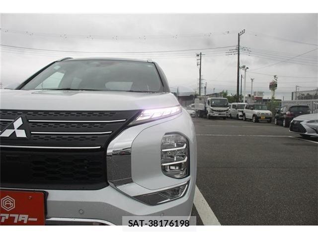 Mitsubishi OUTLANDER PHEV 2023-07 7359245-15