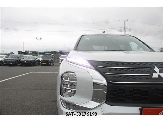 Mitsubishi OUTLANDER PHEV 2023-07 7359245-17