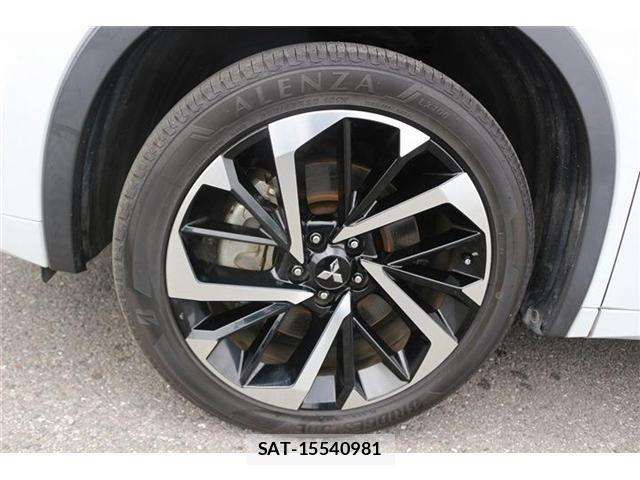 Mitsubishi OUTLANDER PHEV 2022-09 7359246-16