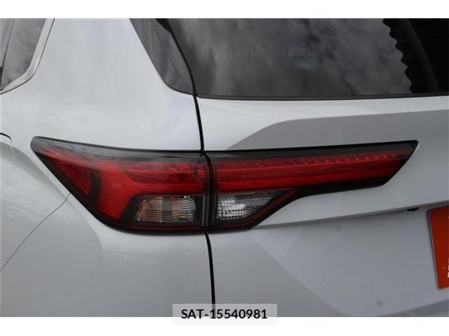 Mitsubishi OUTLANDER PHEV 2022-09 7359246-25