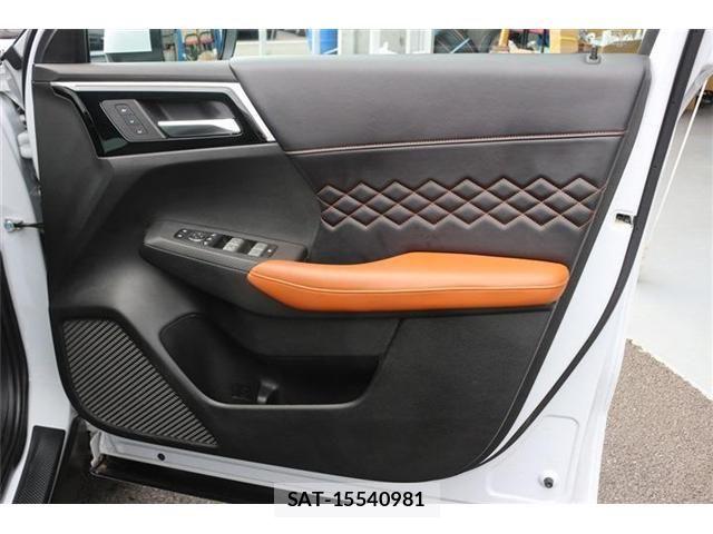 Mitsubishi OUTLANDER PHEV 2022-09 7359246-26