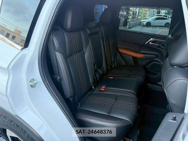 Mitsubishi OUTLANDER PHEV 2022-04 7359241-10