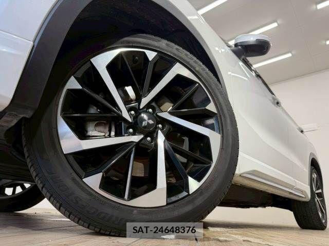 Mitsubishi OUTLANDER PHEV 2022-04 7359241-18