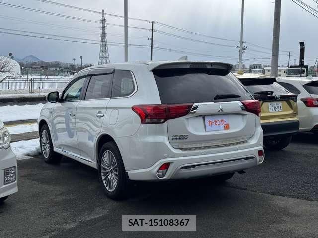Mitsubishi OUTLANDER PHEV 2019-01 7359248-2