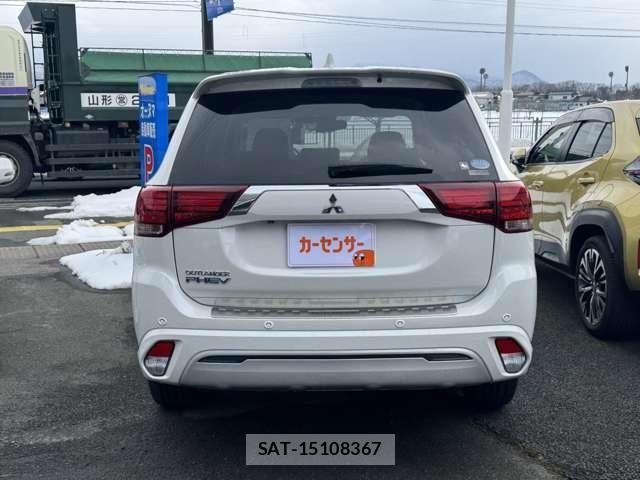 Mitsubishi OUTLANDER PHEV 2019-01 7359248-3