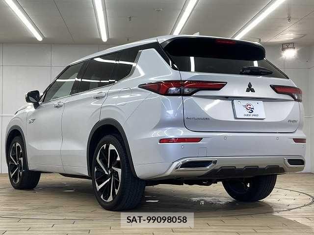 Mitsubishi OUTLANDER PHEV 2022-02 7359243-15