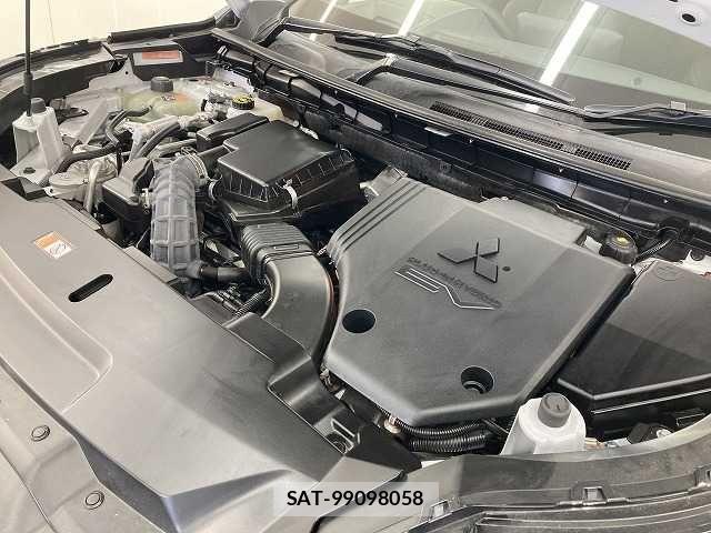 Mitsubishi OUTLANDER PHEV 2022-02 7359243-17