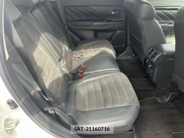 Mitsubishi OUTLANDER PHEV 2019-11 7359247-10
