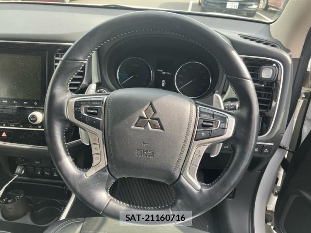Mitsubishi OUTLANDER PHEV 2019-11 7359247-17
