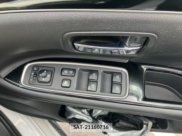Mitsubishi OUTLANDER PHEV 2019-11 7359247-19