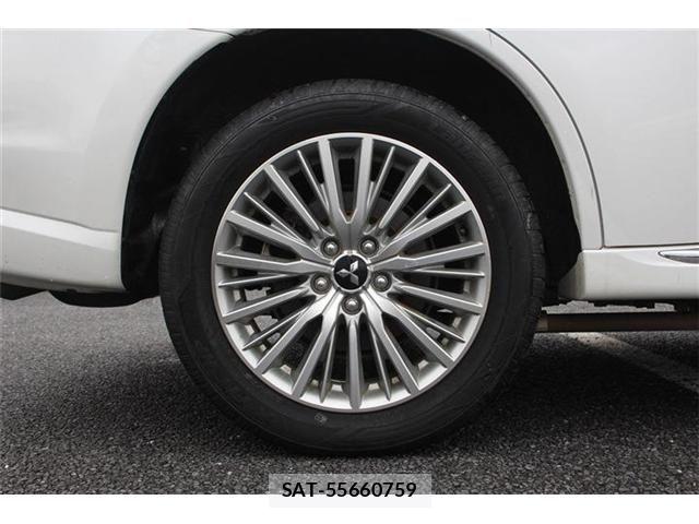 Mitsubishi OUTLANDER PHEV 2018-09 7359250-18