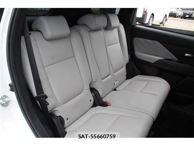 Mitsubishi OUTLANDER PHEV 2018-09 7359250-22