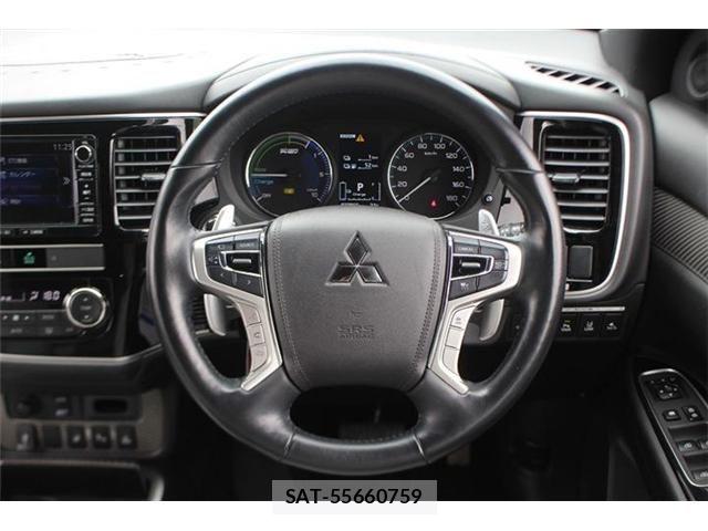 Mitsubishi OUTLANDER PHEV 2018-09 7359250-26