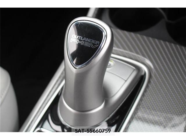 Mitsubishi OUTLANDER PHEV 2018-09 7359250-27
