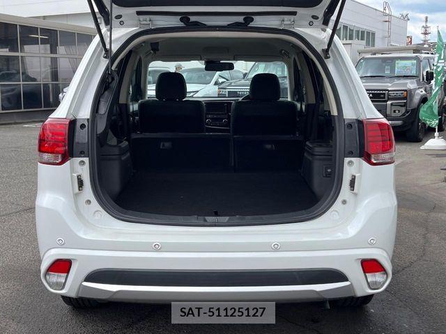 Mitsubishi OUTLANDER PHEV 2015-07 7393479-9