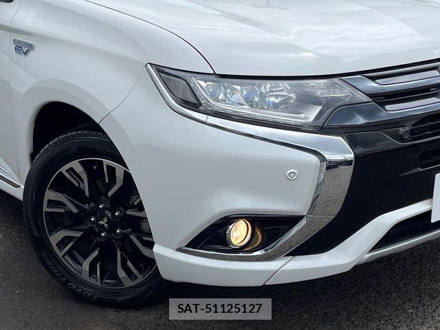 Mitsubishi OUTLANDER PHEV 2015-07 7393479-11