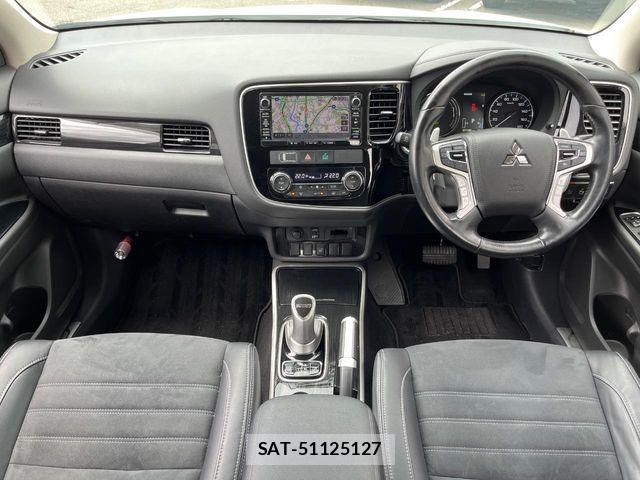 Mitsubishi OUTLANDER PHEV 2015-07 7393479-1