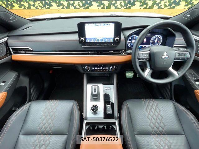 Mitsubishi OUTLANDER PHEV 2023-12 7393471-1
