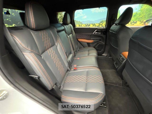 Mitsubishi OUTLANDER PHEV 2023-12 7393471-7