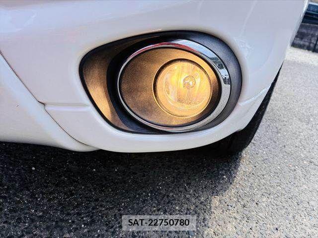 Mitsubishi OUTLANDER PHEV 2014-08 7393482-11