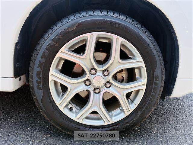 Mitsubishi OUTLANDER PHEV 2014-08 7393482-12