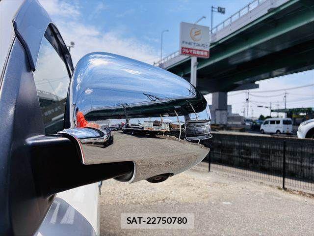 Mitsubishi OUTLANDER PHEV 2014-08 7393482-24