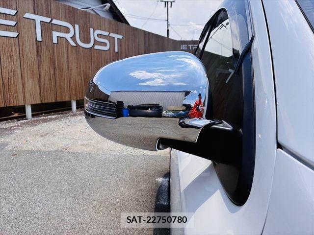 Mitsubishi OUTLANDER PHEV 2014-08 7393482-25