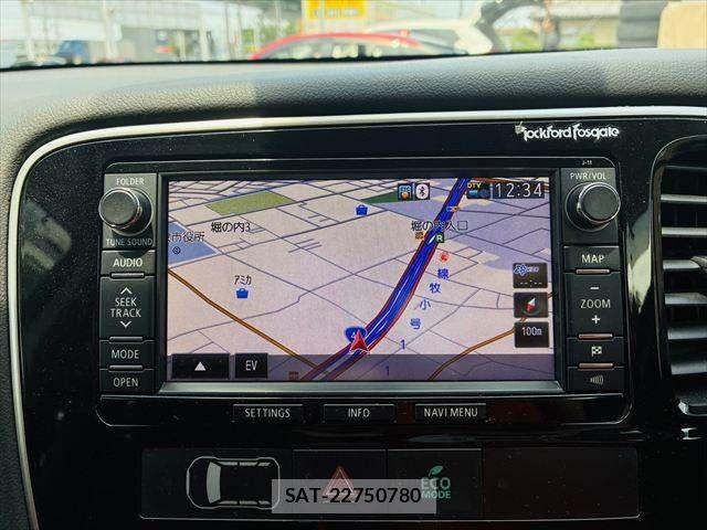 Mitsubishi OUTLANDER PHEV 2014-08 7393482-3