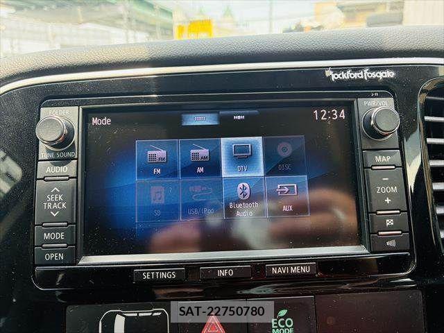 Mitsubishi OUTLANDER PHEV 2014-08 7393482-4