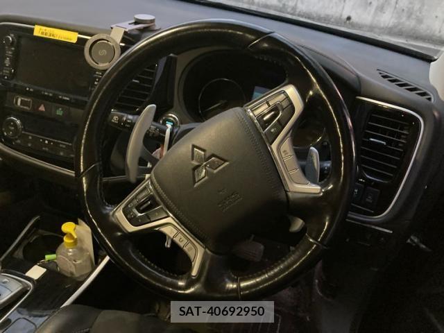 Mitsubishi OUTLANDER PHEV 2015-07 7393483-10