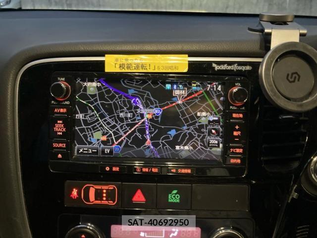 Mitsubishi OUTLANDER PHEV 2015-07 7393483-16