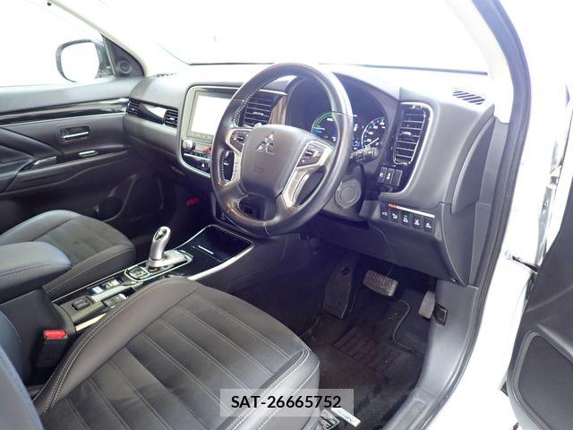 Mitsubishi OUTLANDER PHEV 2020-01 7393470-1
