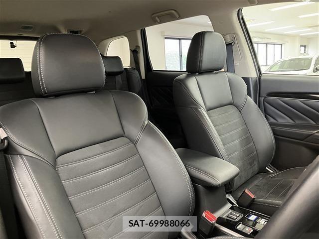 Mitsubishi OUTLANDER PHEV 2019-09 7393477-14