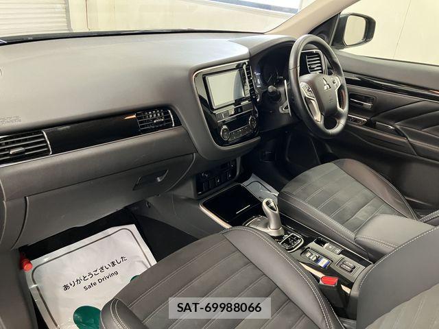 Mitsubishi OUTLANDER PHEV 2019-09 7393477-18