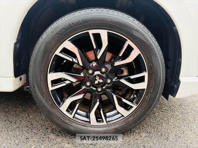 Mitsubishi OUTLANDER PHEV 2015-07 7393481-14