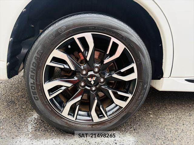 Mitsubishi OUTLANDER PHEV 2015-07 7393481-28