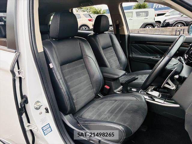 Mitsubishi OUTLANDER PHEV 2015-07 7393481-8