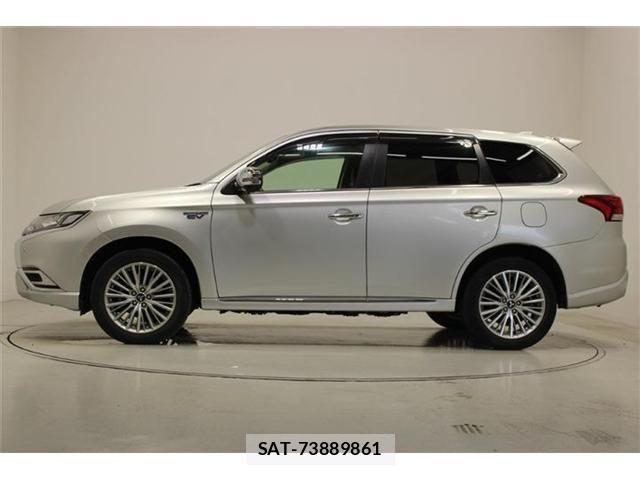 Mitsubishi OUTLANDER PHEV 2018-09 7456678-6