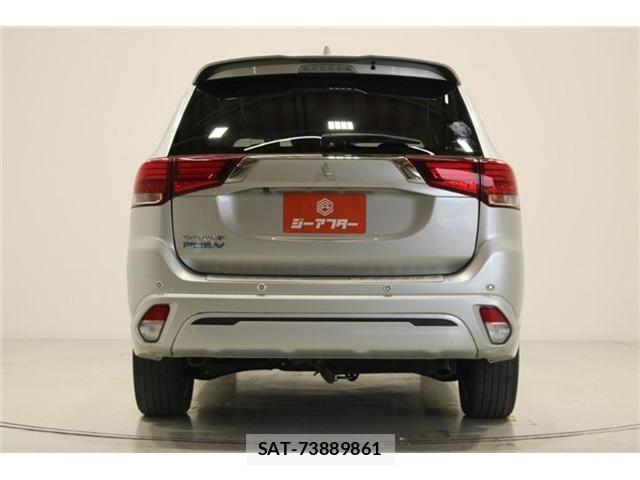 Mitsubishi OUTLANDER PHEV 2018-09 7456678-8