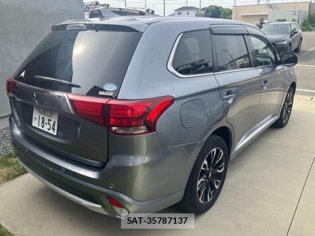 Mitsubishi OUTLANDER PHEV 2018-05 7456681-2