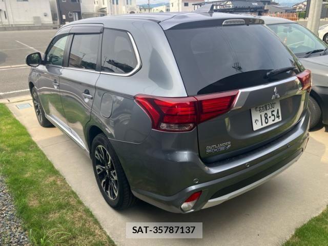 Mitsubishi OUTLANDER PHEV 2018-05 7456681-3