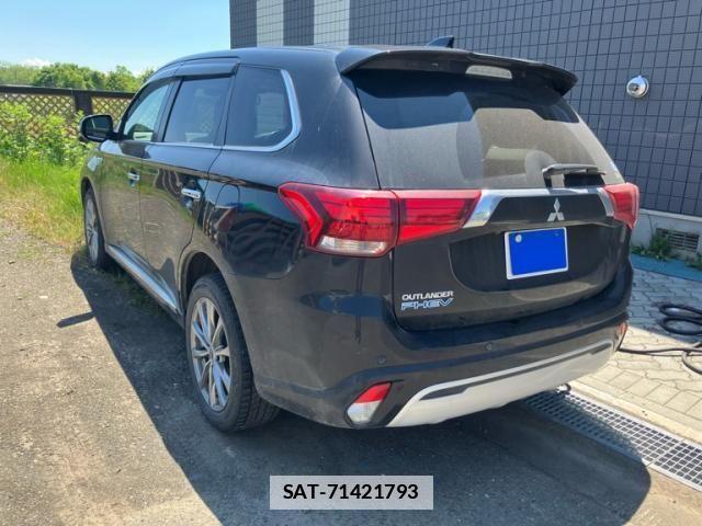 Mitsubishi OUTLANDER PHEV 2020-12 7456679-1