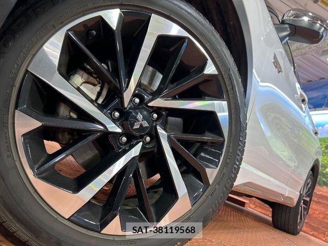 Mitsubishi OUTLANDER PHEV 2022-11 7456668-9