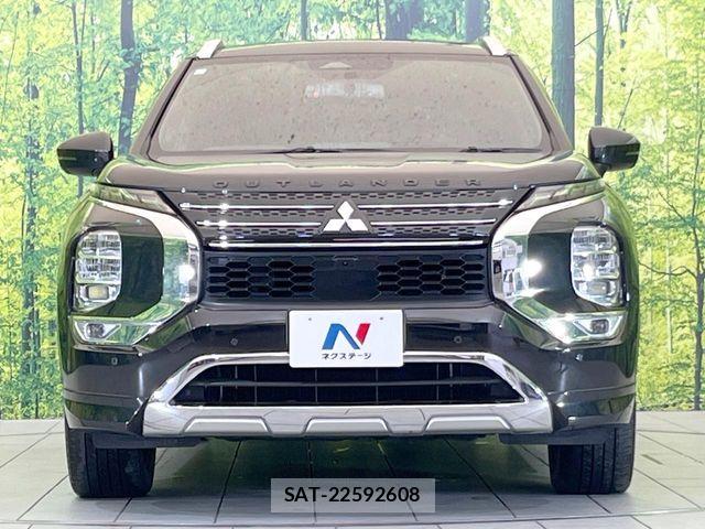 Mitsubishi OUTLANDER PHEV 2022-02 7456670-13