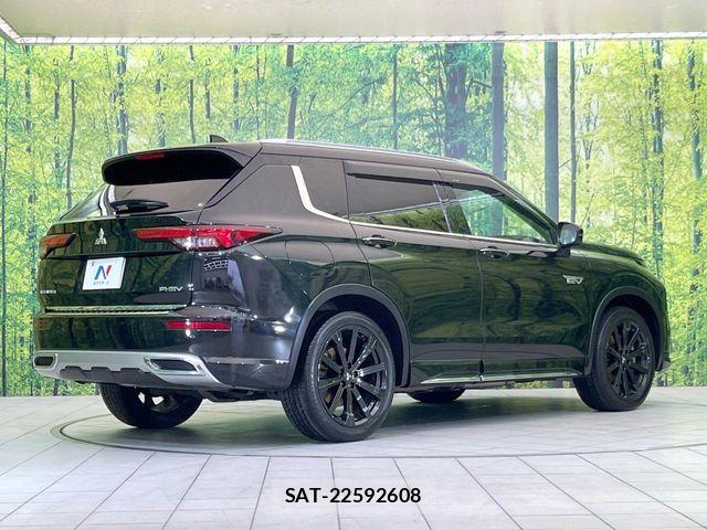Mitsubishi OUTLANDER PHEV 2022-02 7456670-16
