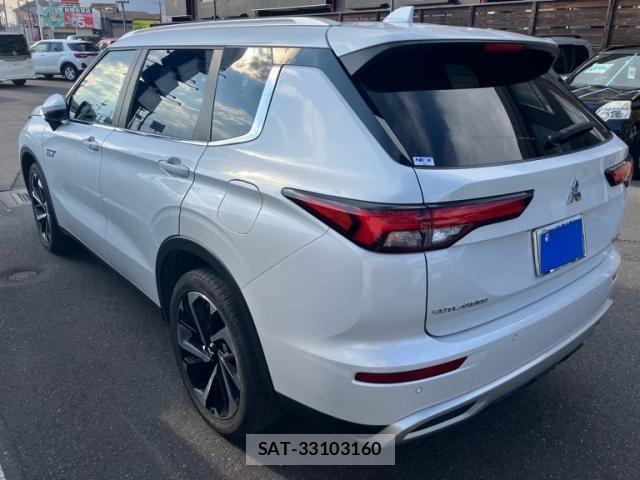 Mitsubishi OUTLANDER PHEV 2022-01 7456674-7
