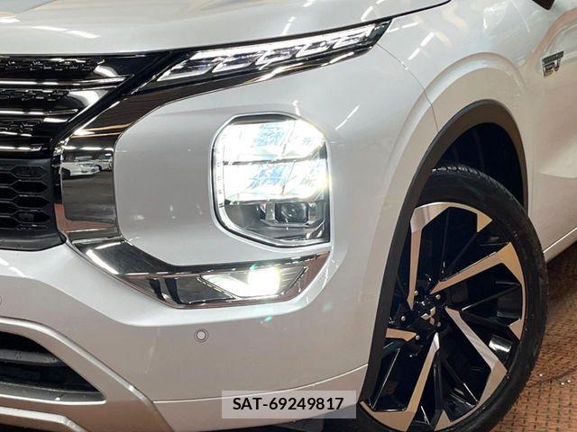 Mitsubishi OUTLANDER PHEV 2022-07 7502143-12